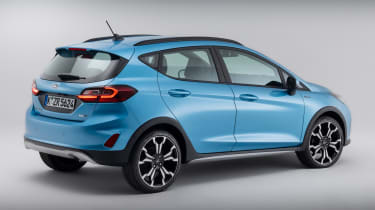 Ford Fiesta Active facelift - trasero